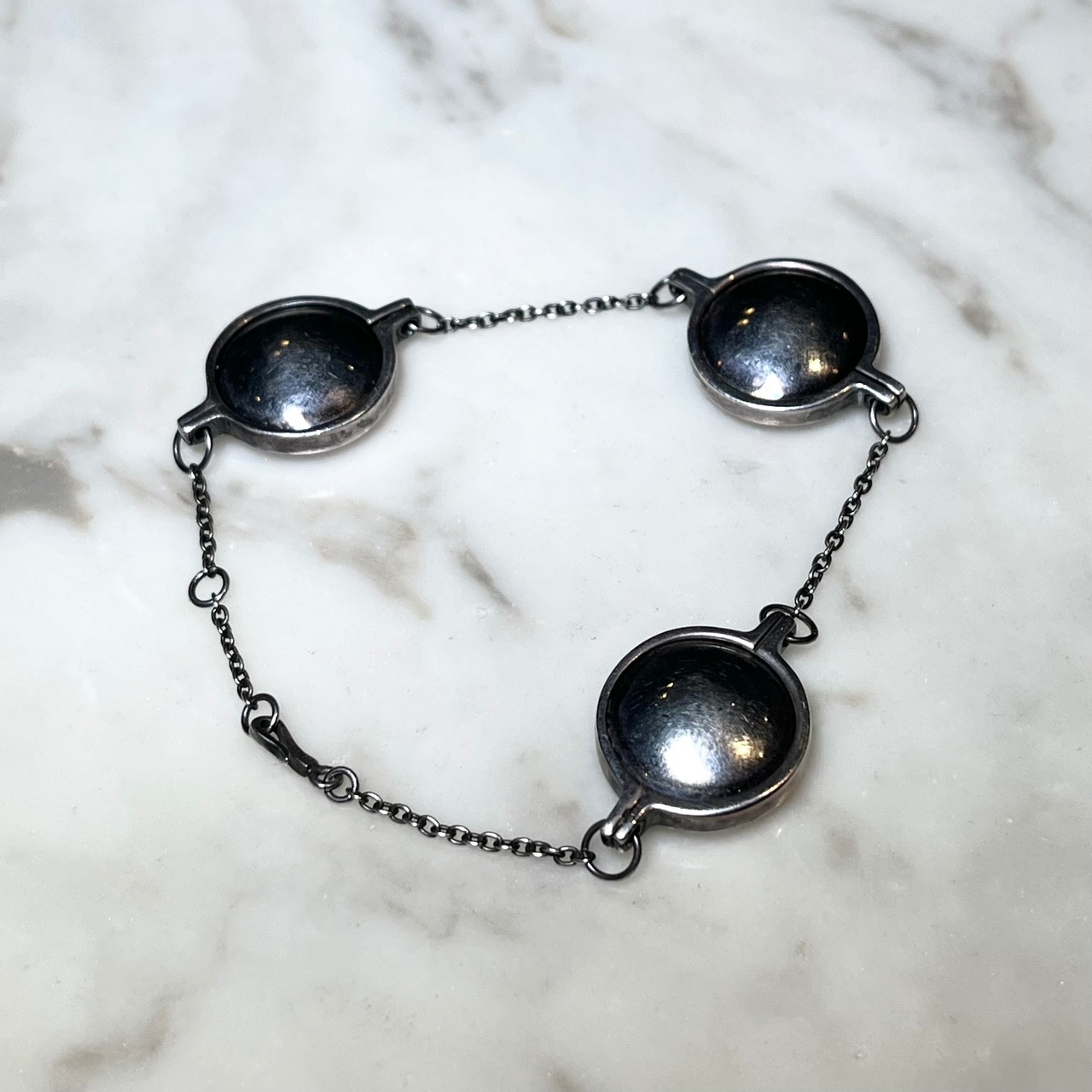 BOTTEGA VENETA silver bracelet set with glass