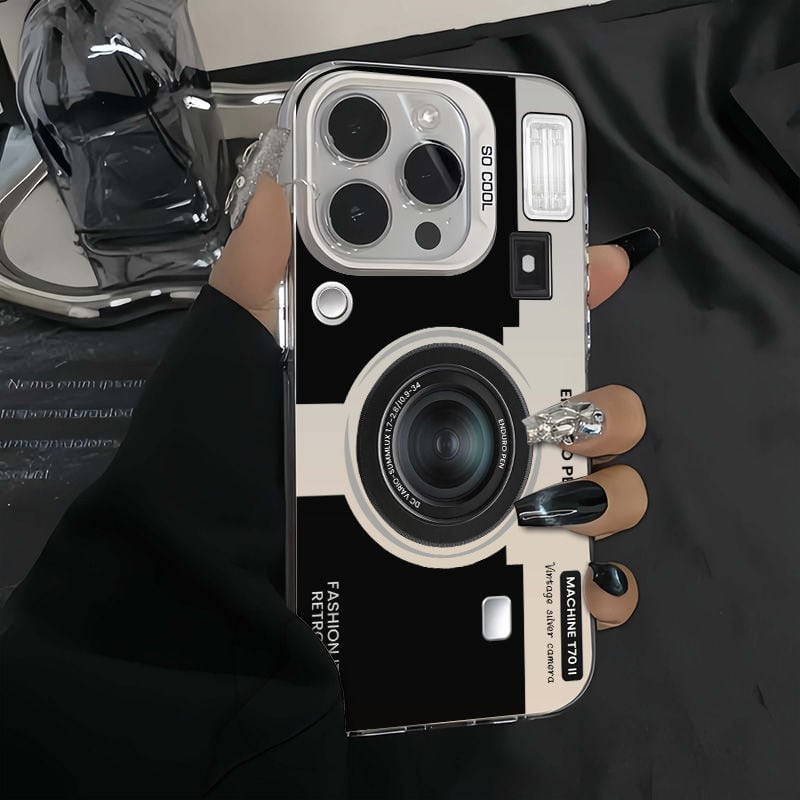 カッコ良すぎ◎本物のカメラみたいなケース iPhone16シリーズ対応