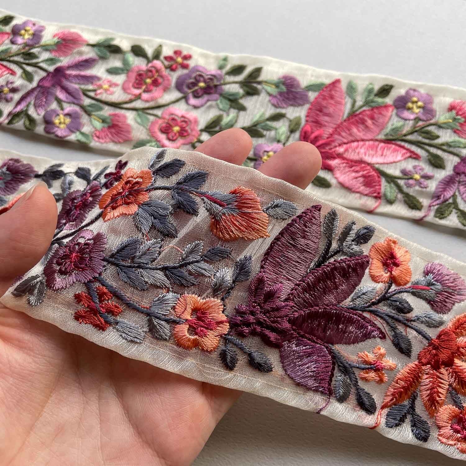 再入荷〉モクレン風カラフル刺繍オーガンジーリボン（1mカット） | Dua