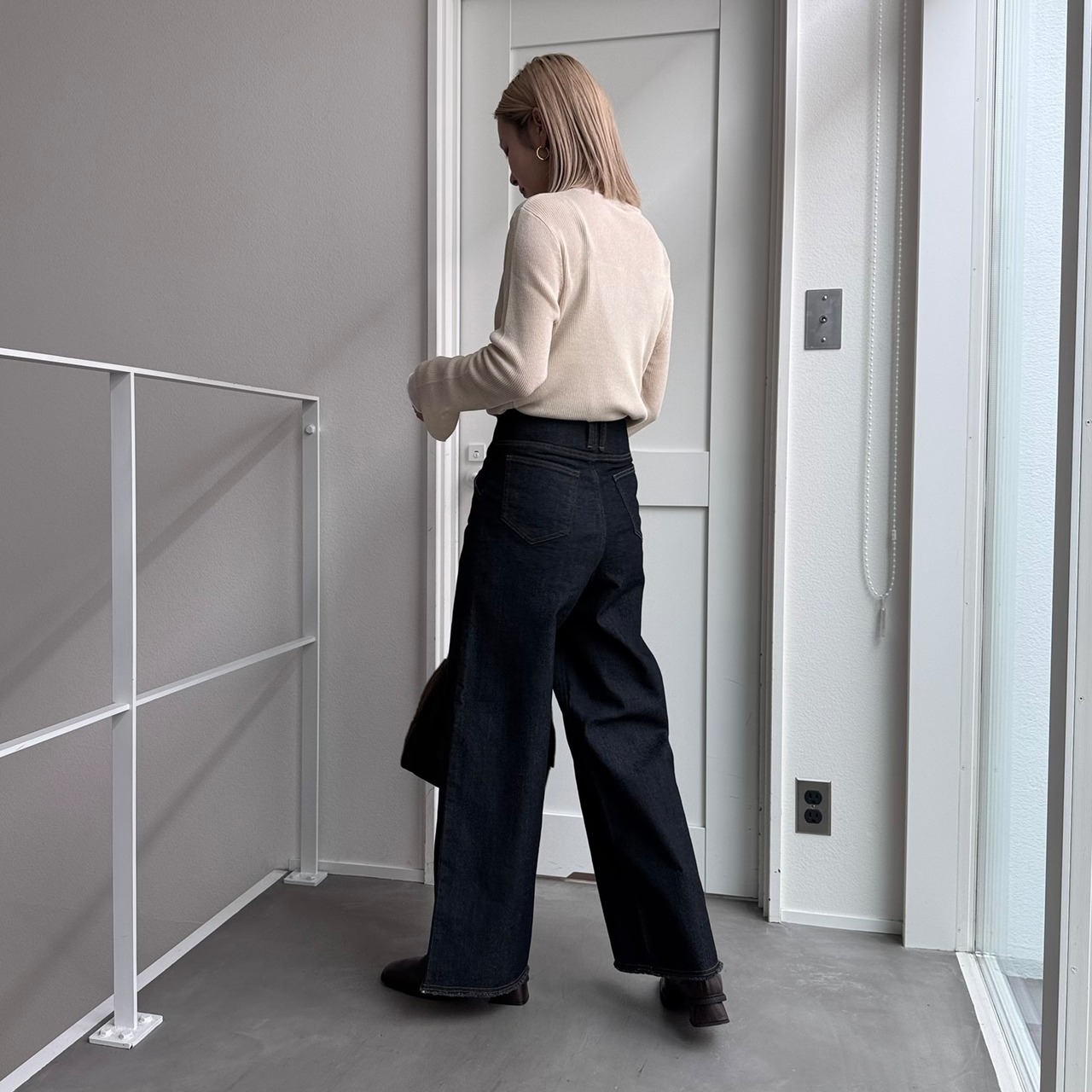 袖レイヤードラメリブタートルCS/アイボリー