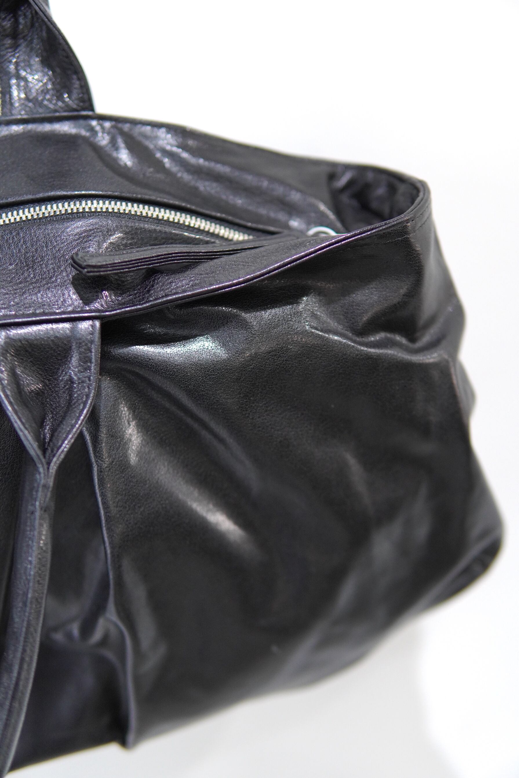 OUAT / HALF OFFICE TOTE / BLACK | POETRY