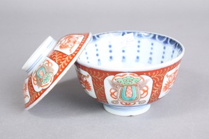 カマキズ 高台カケ 貫入 伊万里焼 色絵 獅子宝珠瓔珞文 蓋茶碗 A アウトレット