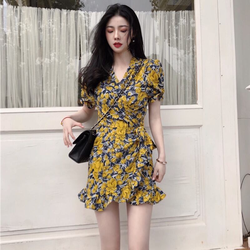 ドレスレディース2020年初春ウエストウエストと細いAラインパッケージバットショートスカートウエスタンVネックレースフローラルフィッシュテールスカート 1号婦人86622875280