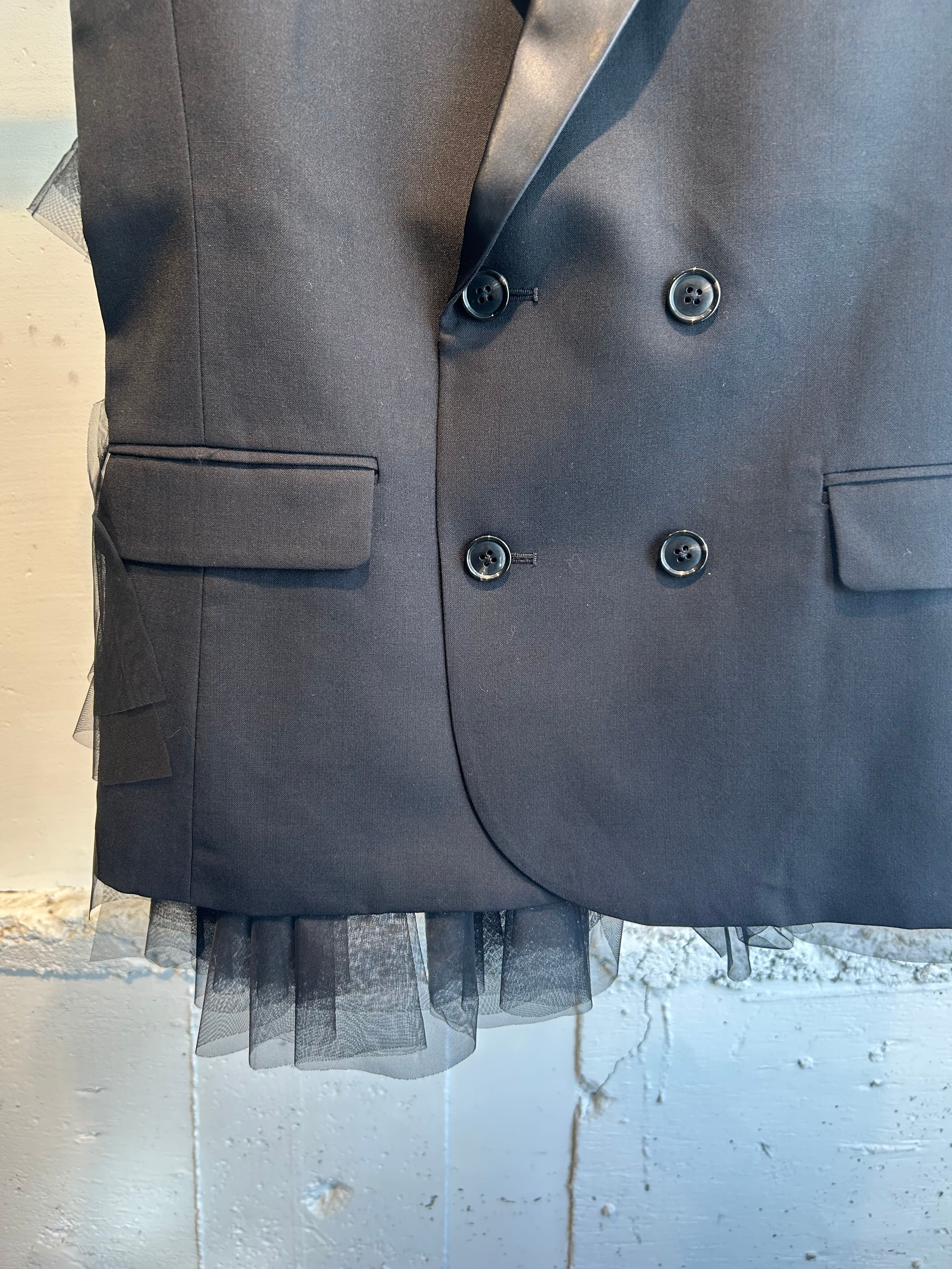 VIVIANO back tulle sleeveless blazer | AAR