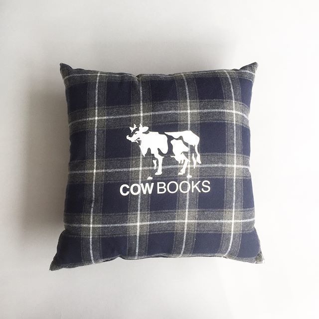 COWBOOKS / READING CUSHION / NAVY CHECK / カウブックス / リーディングクッション / ネイビーチェック / (A)