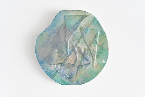 「浮かび上がる欠片」宮本千瑞 作