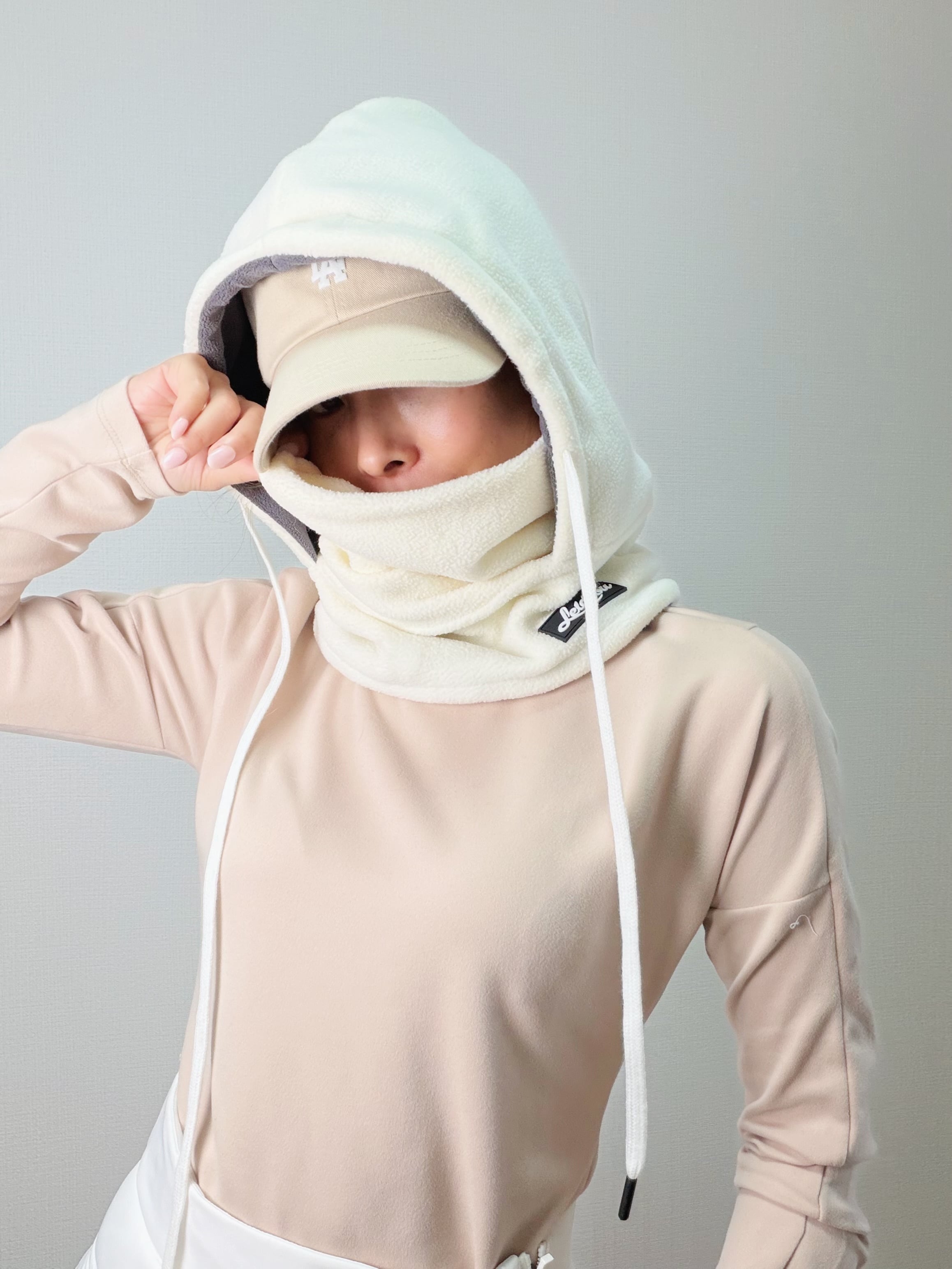 ✳︎即納✳︎Unisex Fleece Hood Warmer (Ivory / Black)