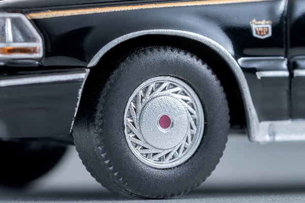 トミカリミテッドヴィンテージ LV-N168c 日産 セドリック HT V30ターボ