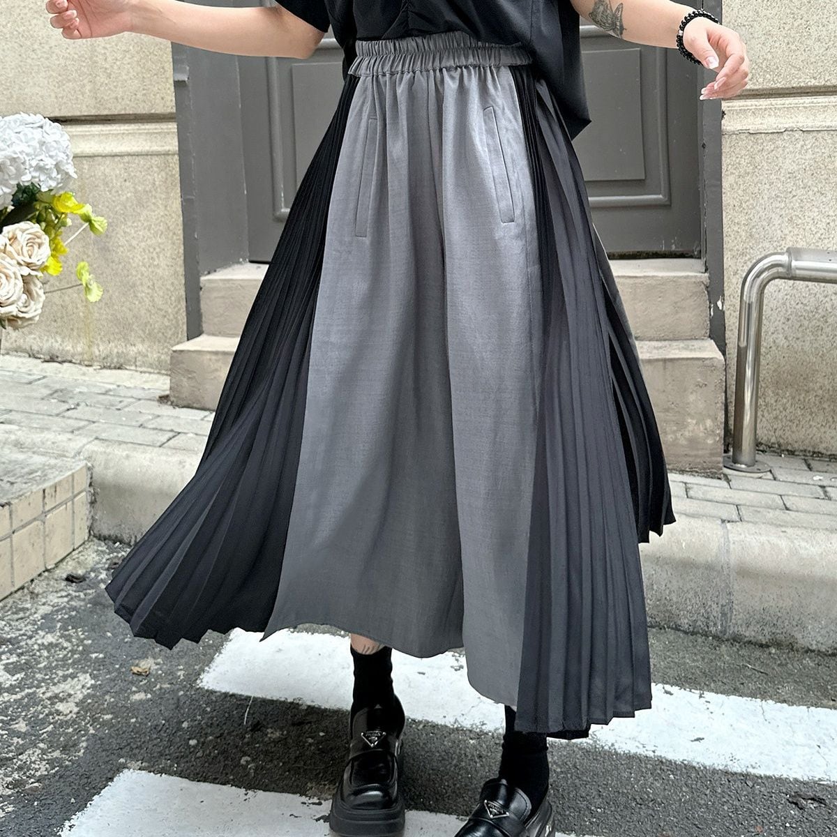 CONTRAST PLEATED PANEL WIDE LEG CROPPED PANTS M-17901