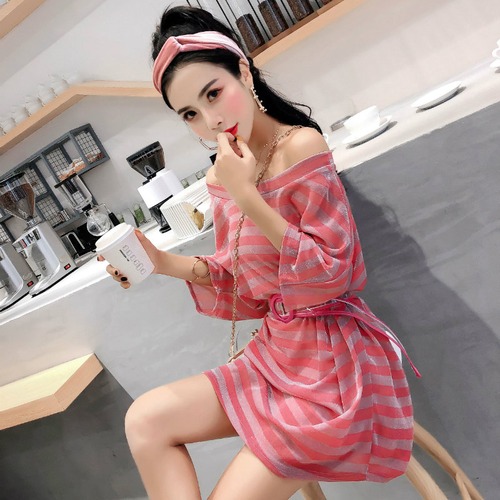 大人 カジュアル セクシー ワンショルダー ワンピース レディース オフショルダー ドレス ミニスカート アシメスカート ピンク ブルー 半袖 ボーダー  甘め Cute ストライプ ハイウエスト 脚長効果 スタイルアップ 体型カバー ウエスト マーク ベルト付 Cute おしゃれ 楽ちん 男ウケ デート服 韓国ファッション 通販 2020 春 夏 秋