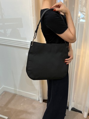GUCCI / vintage  black nylon hand bag.(O)