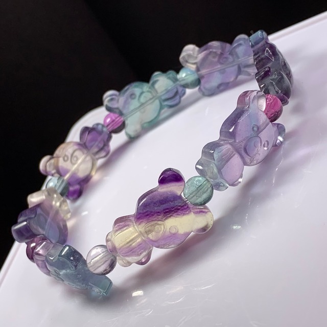 D21.くまさん沢山！フローライトデザインブレスレット