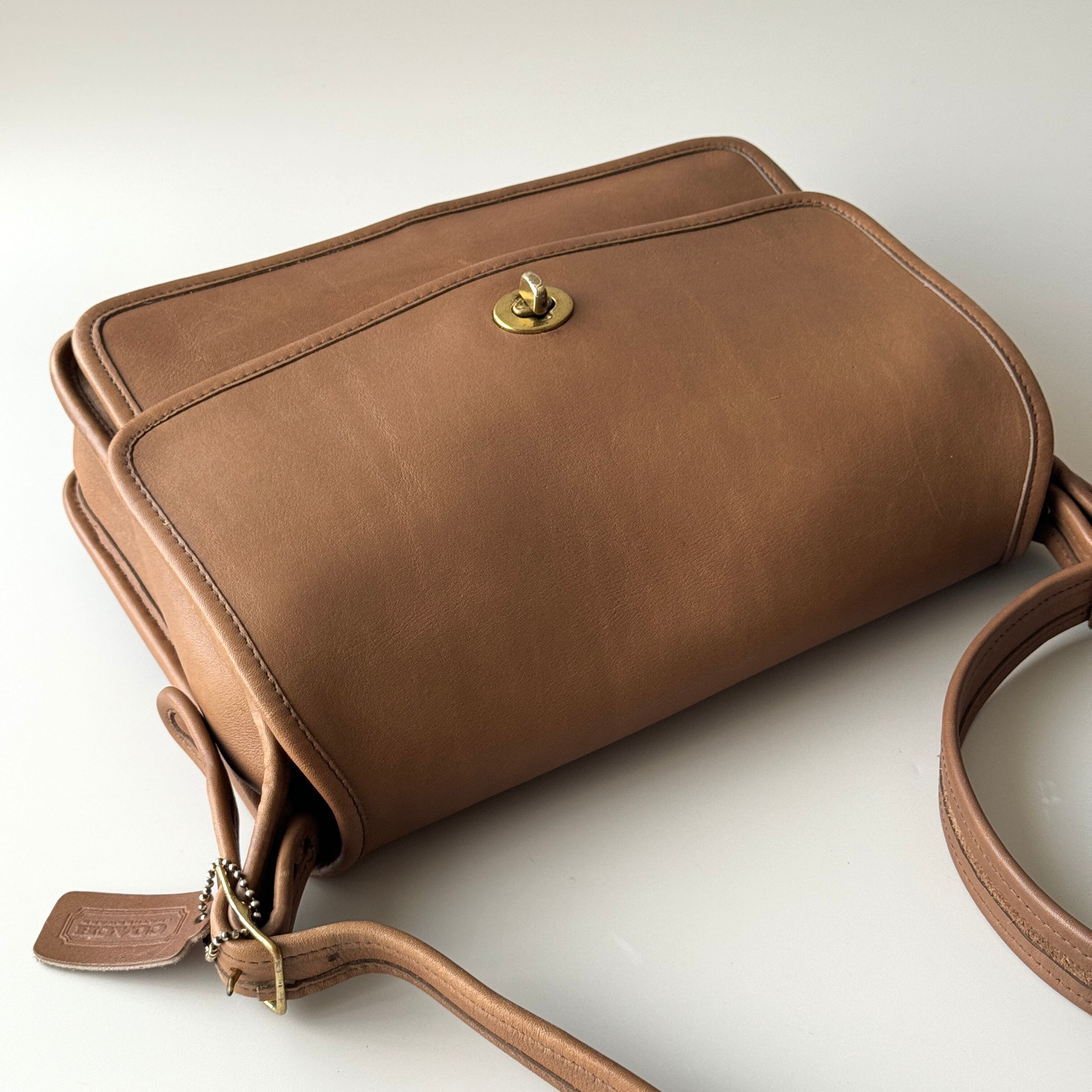 Vintage Coach 9875 Pocket Bag USA | ONE VINTAGE