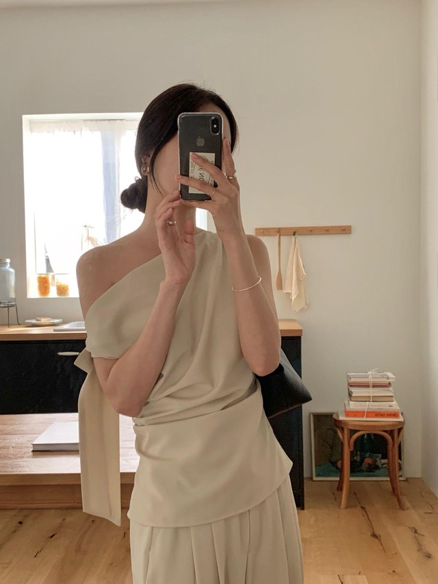 Asymmetric Drape Shoulder Top