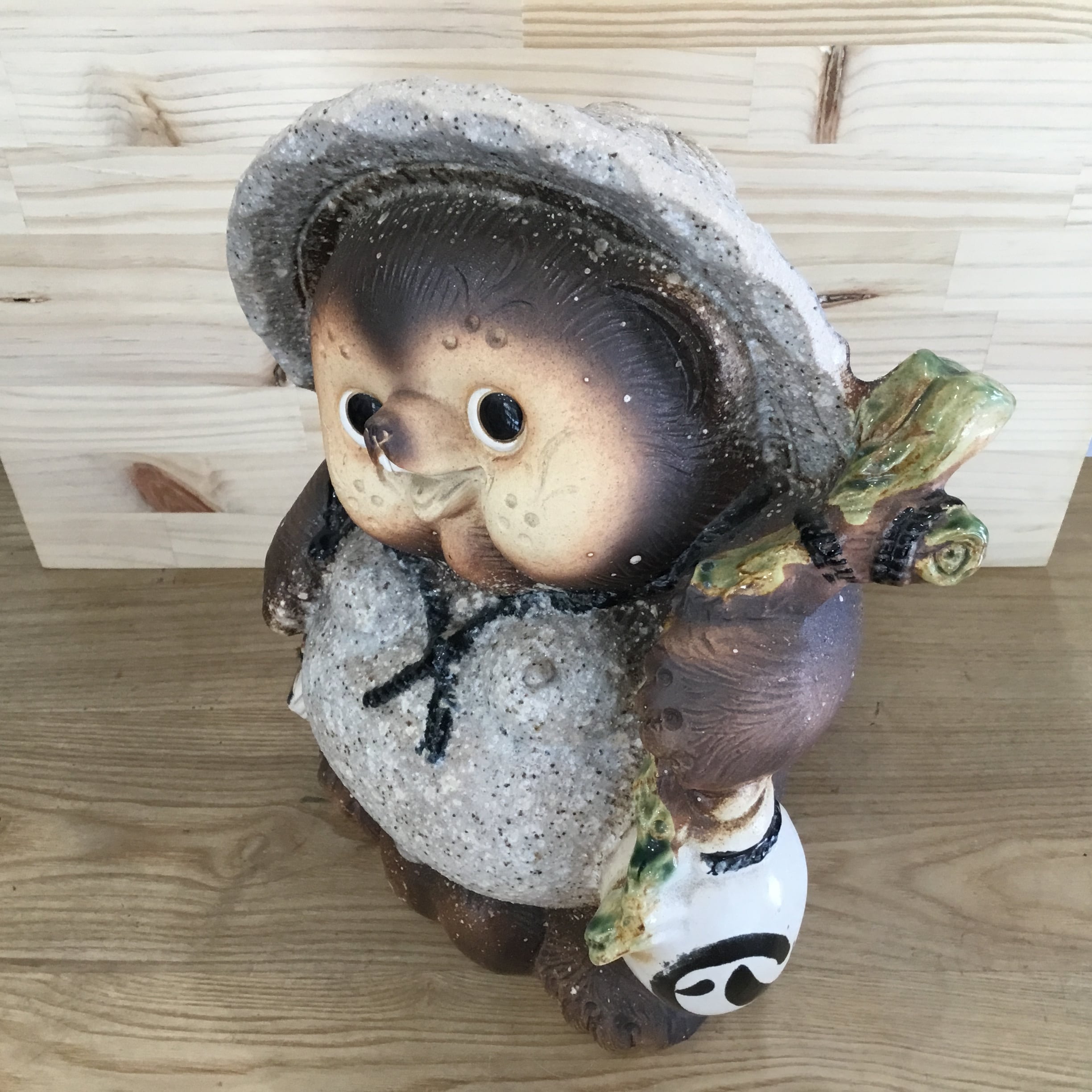 信楽焼たぬき 古信楽ひねり狸 9号 | 趣味の園芸と陶器山竹