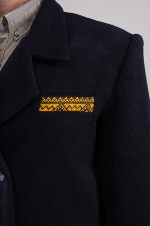 ウクライナ刺繍ジャケットコート　手縫い　プレミアムウール　Lサイズ