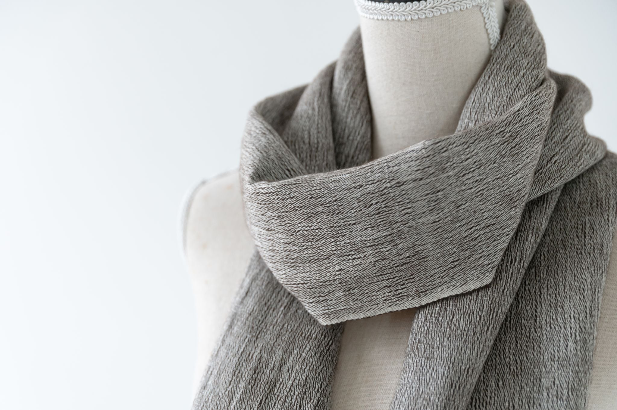 ORIENTAL GATE】ヤクとシルクのマフラー | ネパール発エシカル