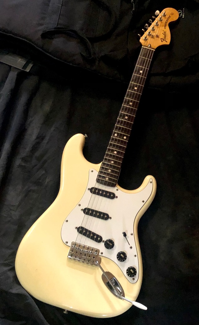 FenderJapan ST72【スキャロップ】【リッチー仕様3way】（1987 Fender