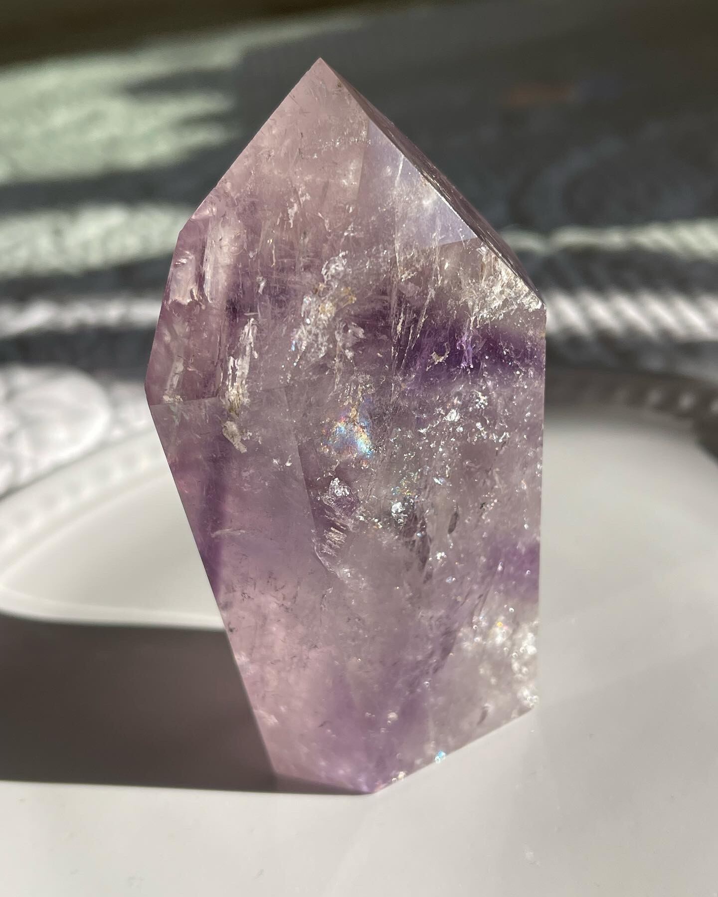 ブラジル産　アメシストファントムポイント