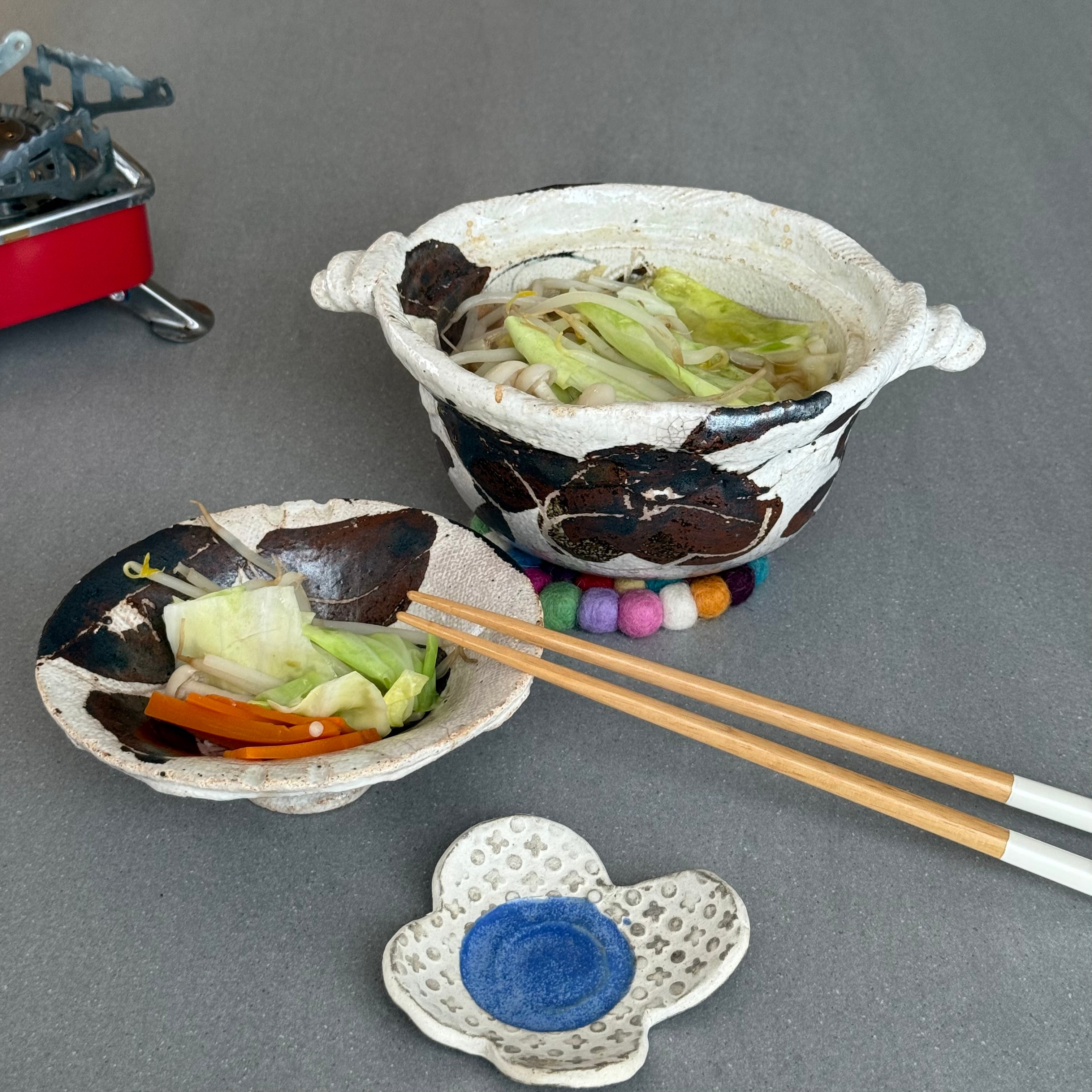 伊集院真理子 土鍋 1合サイズ 白椿 | Lotus roots(ロータスルーツ