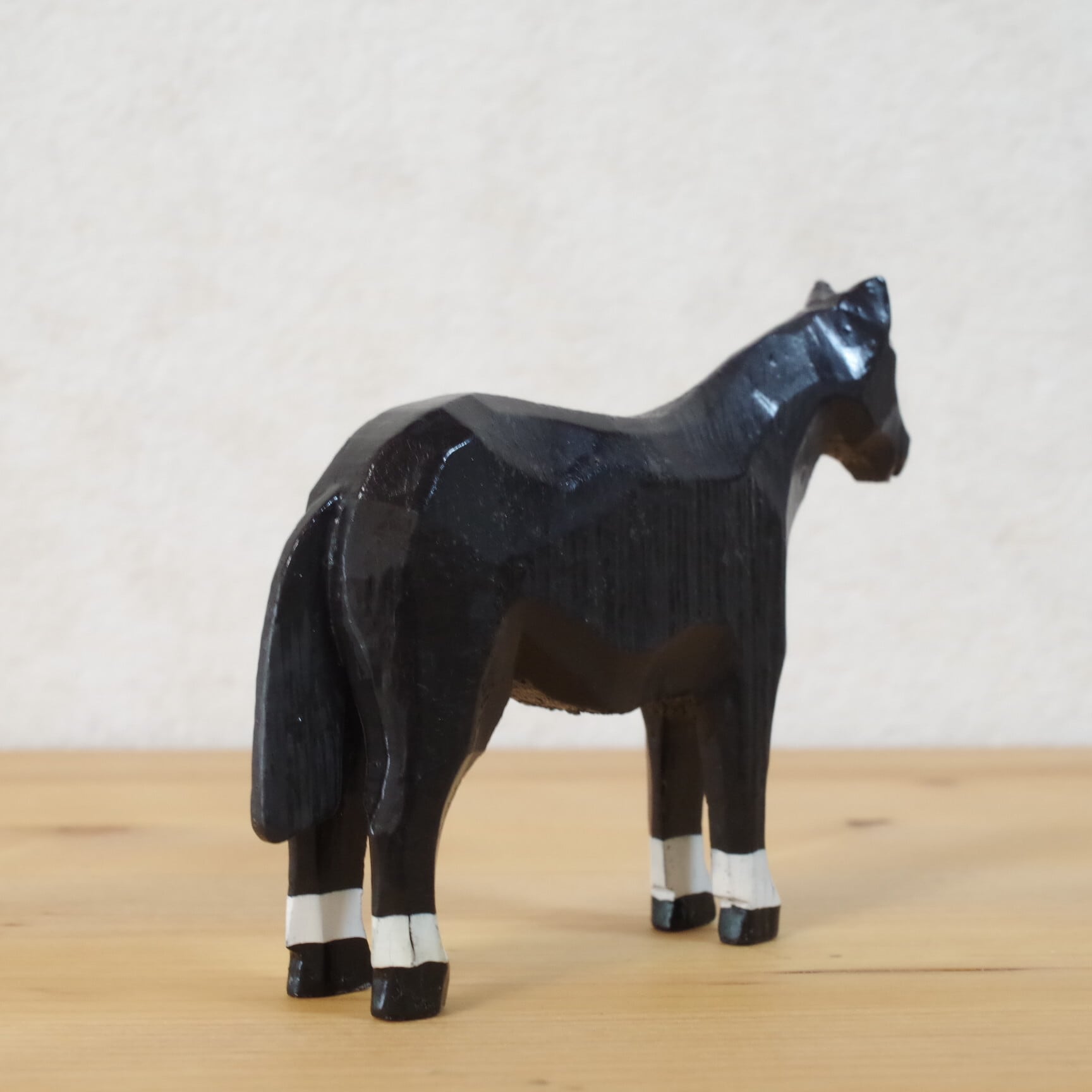 ヴェルナー ウマ・黒（8サイズ） | 木のおもちゃ専門店 おもちゃ箱