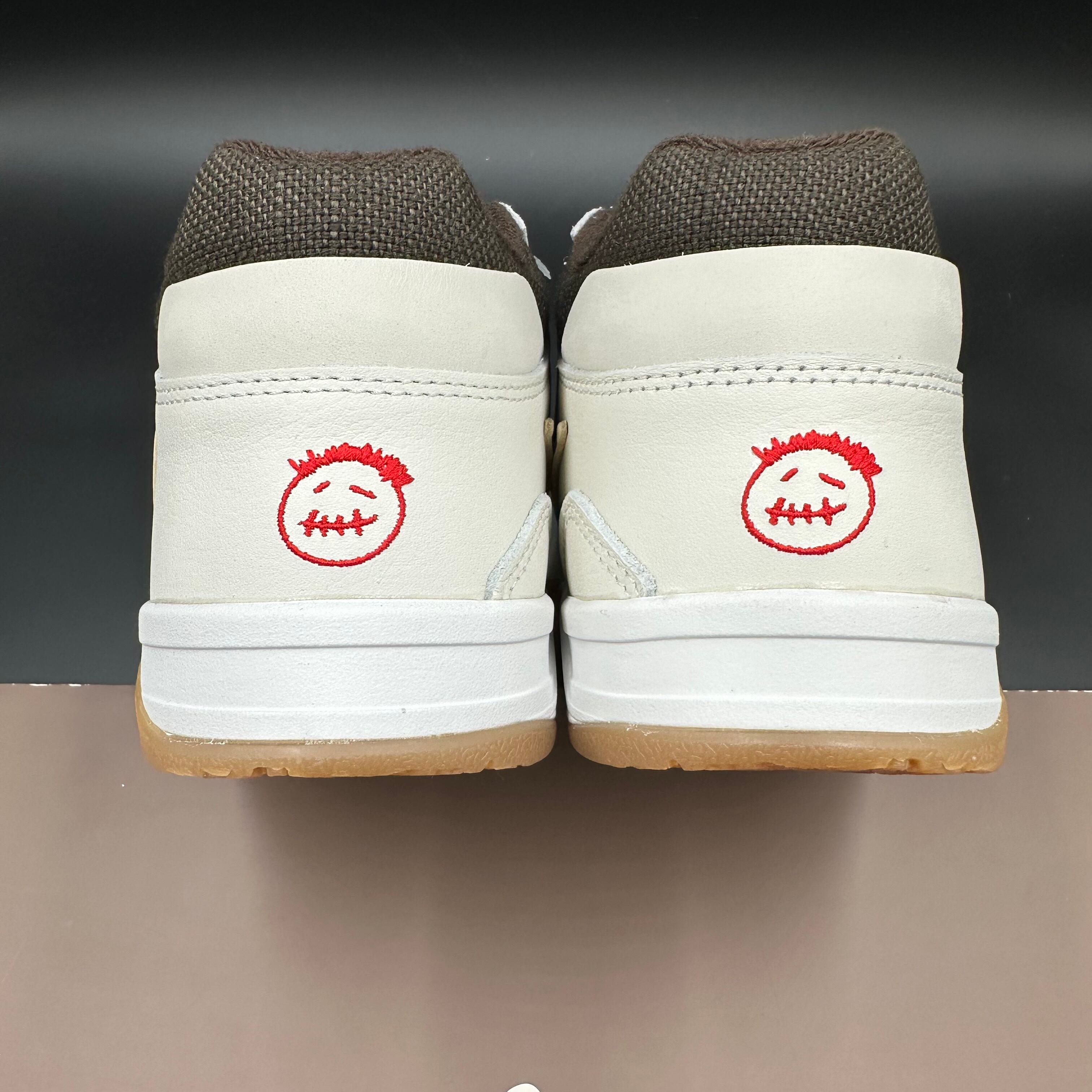 TRAVIS SCOTT NIKE JORDAN JUMPMAN JACK TR SAIL AND DARK MOCHA