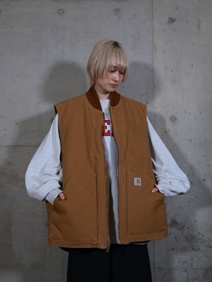 " carhartt " over silhouette camel color duck zip-up vest