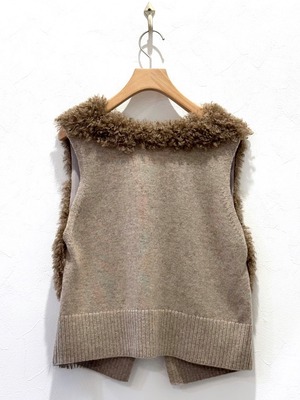 ラム調フェイクファーベスト