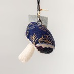 吊るしストラップ／きのこ