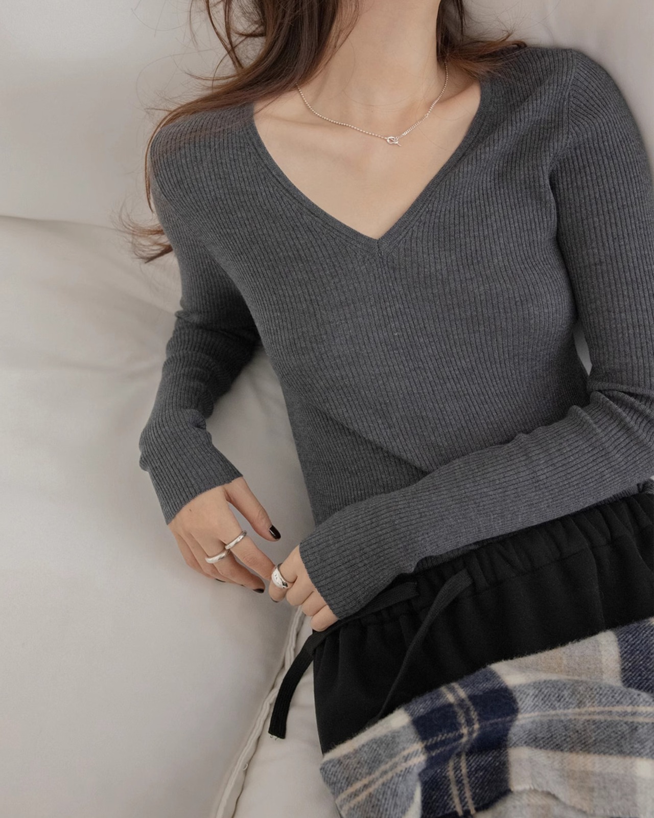 V-neck slim rib Knit T20334