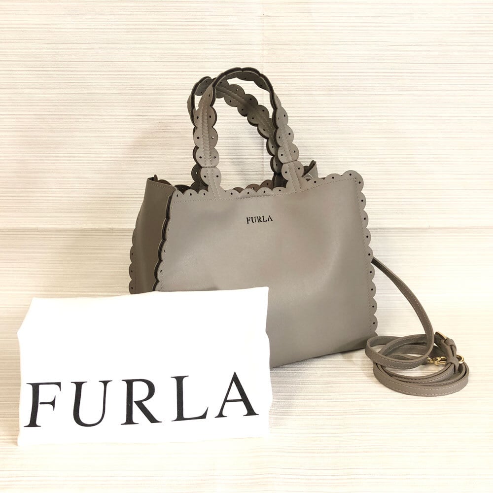 FURLA バッグ