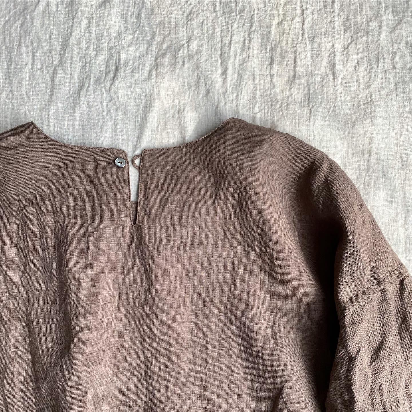 コルトレイクリネンのプルオーバーリネンブラウスベルギーリネン遠州織物