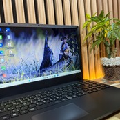 ☘️超美品☘️2022年夏モデル‼️NEC LAVIE N15☘️バッテリー新品同様☘️メモリ8GB☘️SSD256GB☘️ノートパソコン