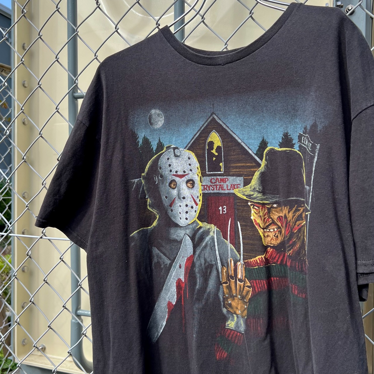 13 Horror Design Tee