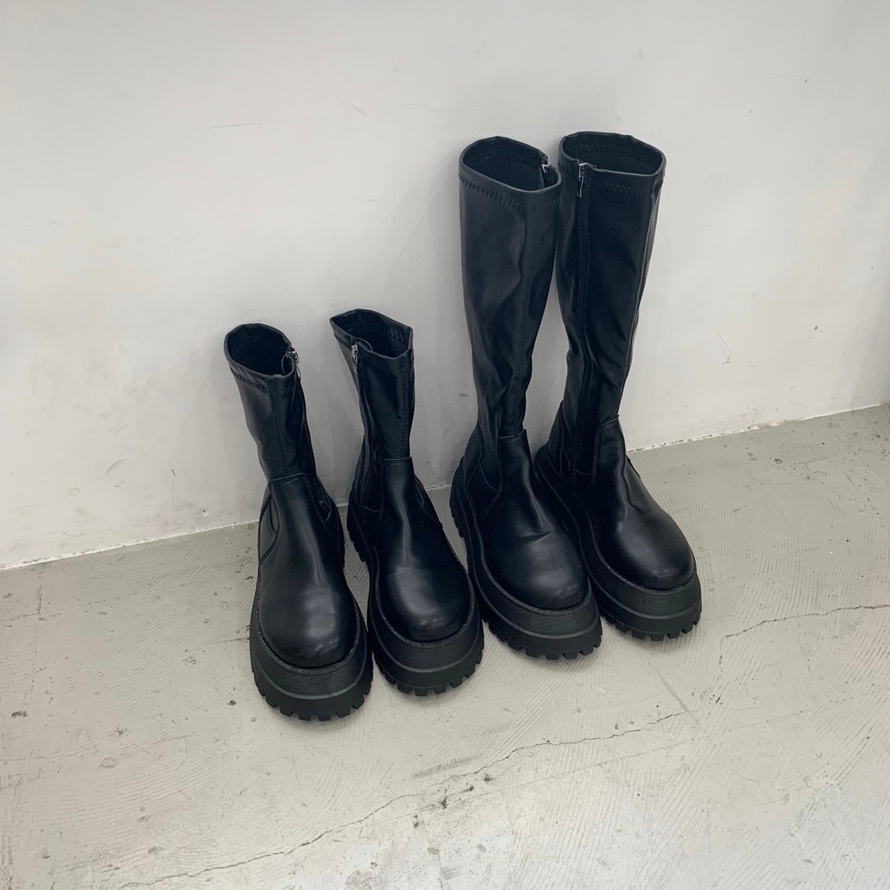 ☆【attrayant】Shark Sole Stretch Boots(2type)