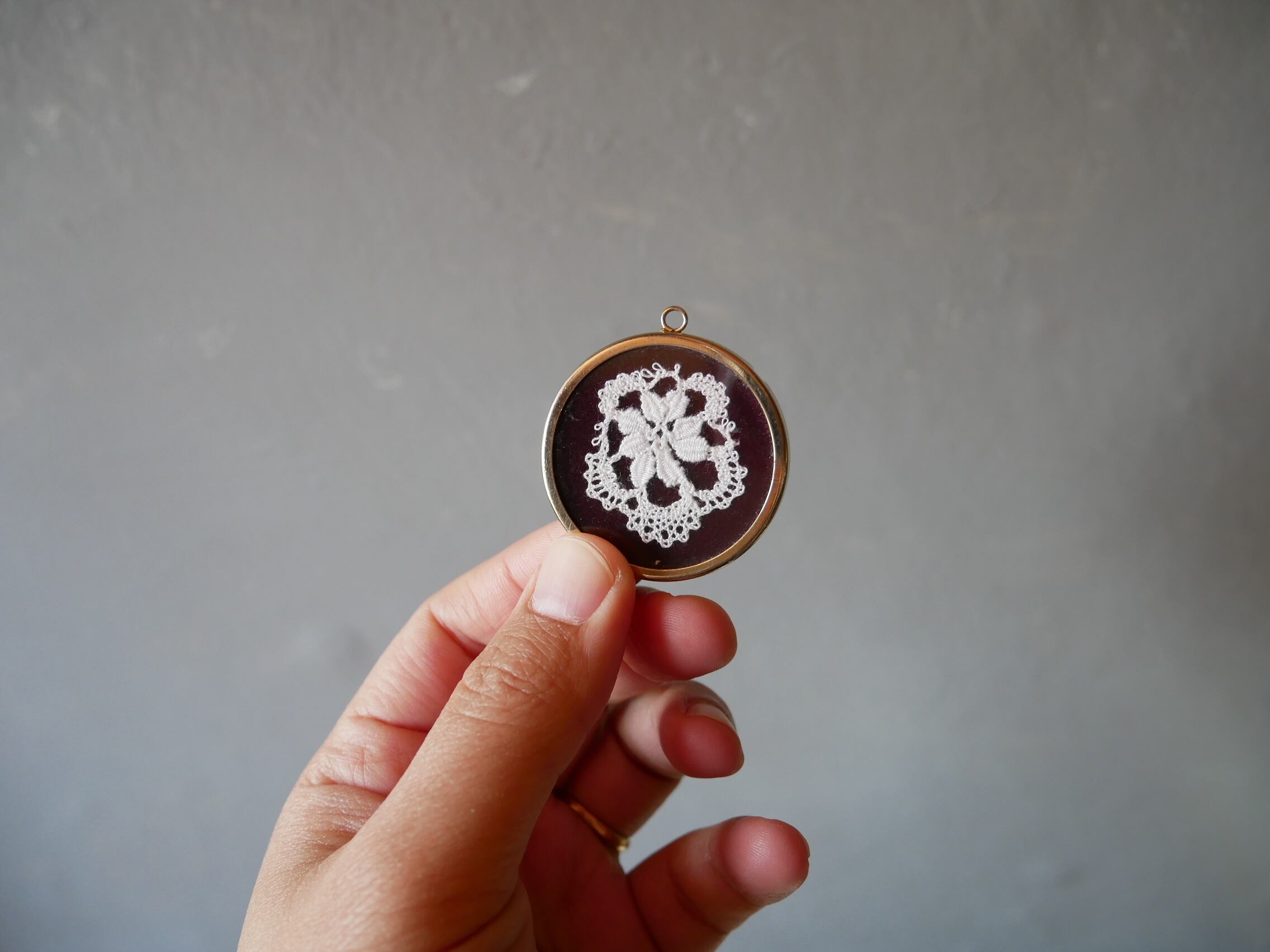 レースのネックレストップ フランスアンティーク