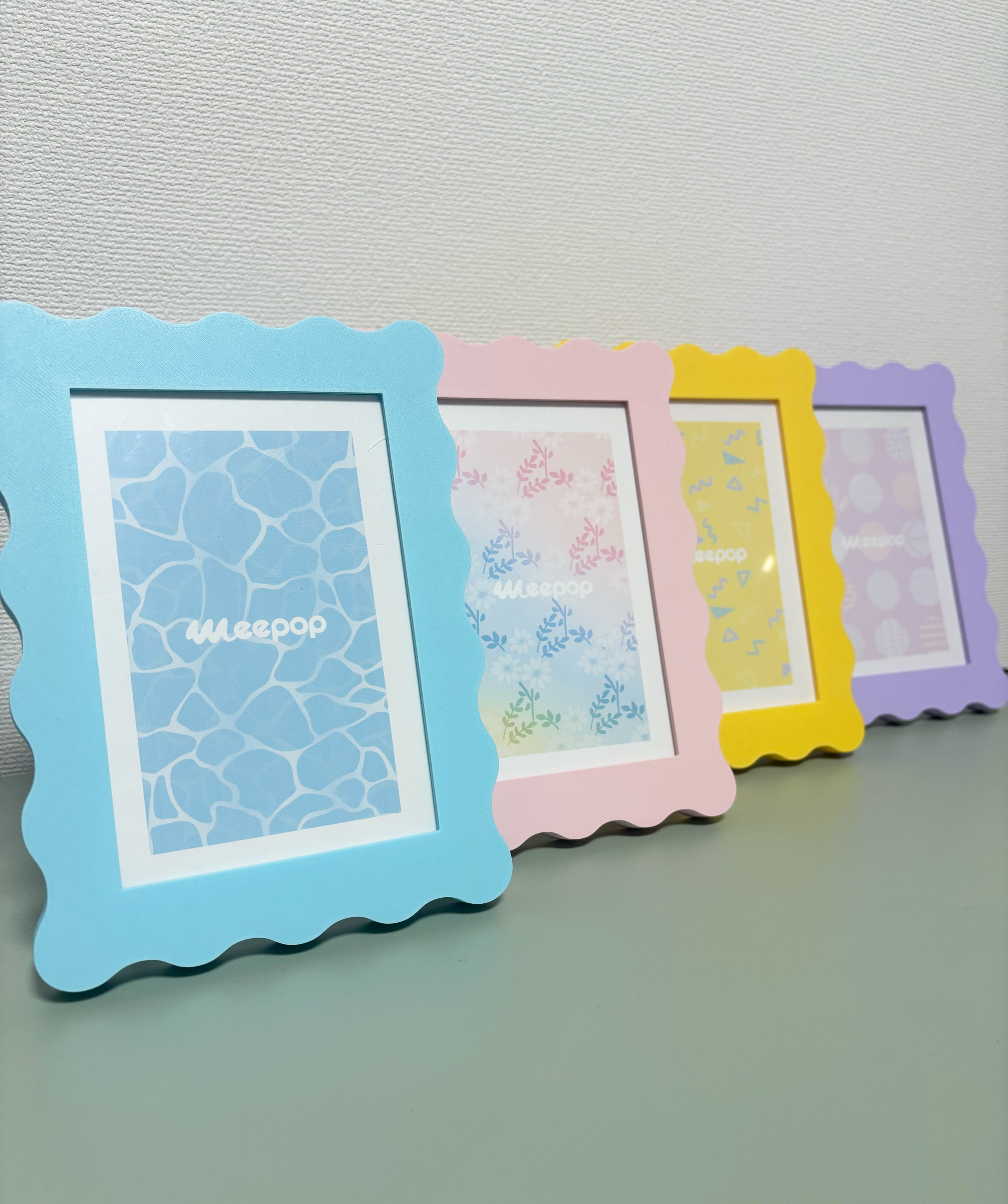 うねうねフォトフレーム | meepop