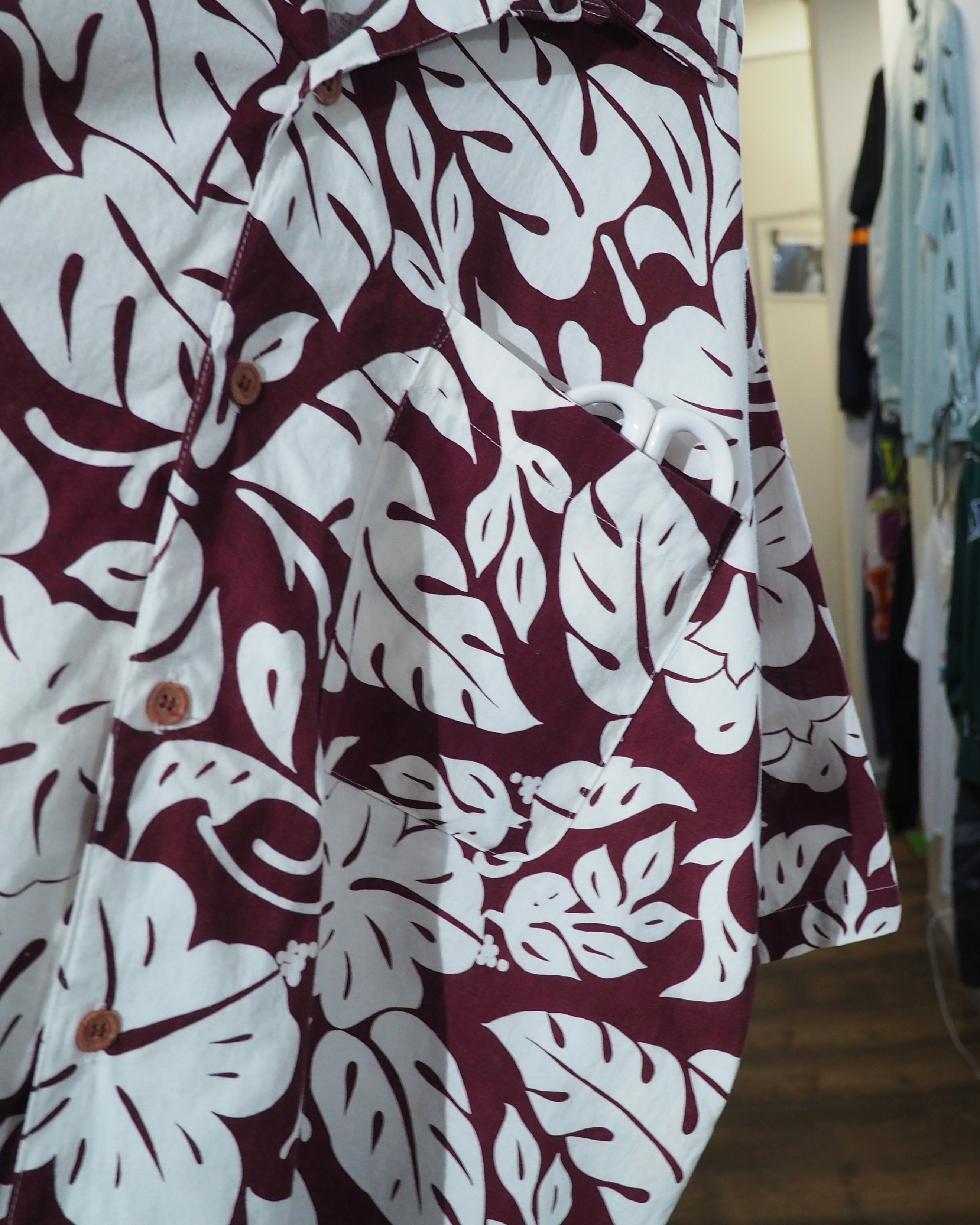 1980 ‐ 90s Piebald Flower all Over pattern vintage SS open collar Shirt