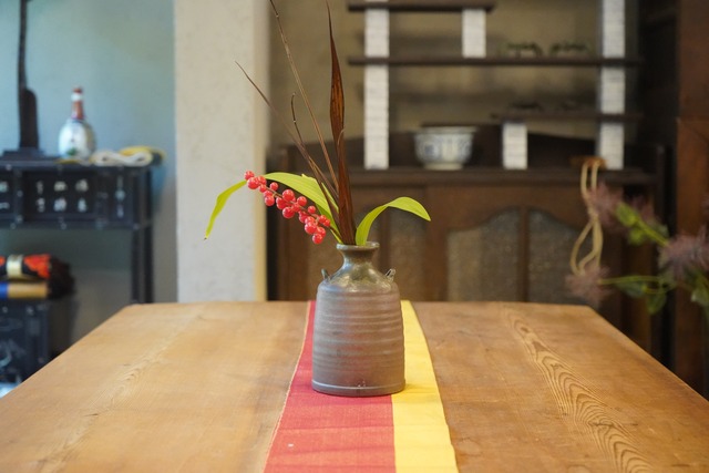 フラワーベース　花瓶