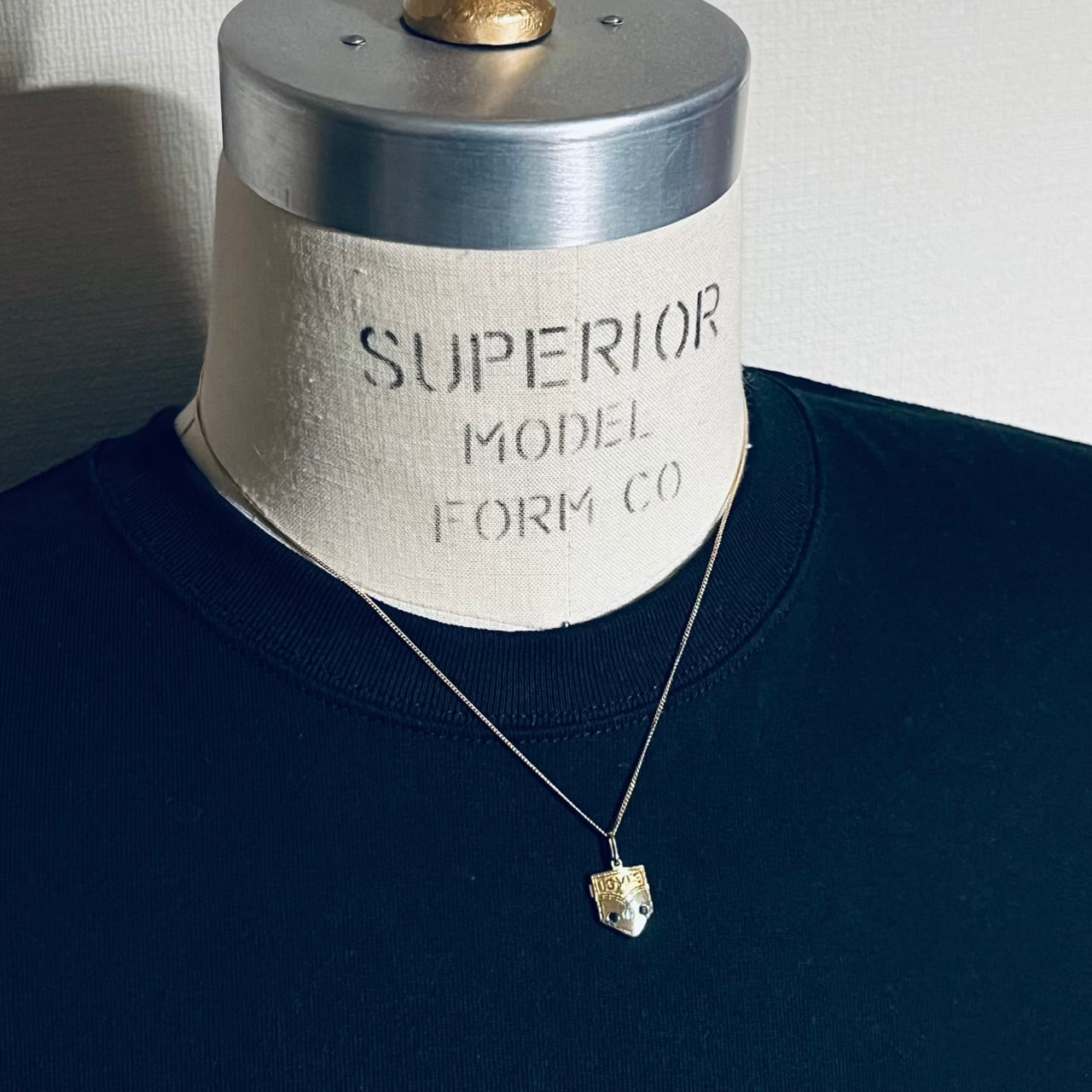 VINTAGE TIFFANY & CO. × Levi's Diamond Sapphire Award VINTAGE TIFFANY & CO. × Levi's Diamond Sapphire Award