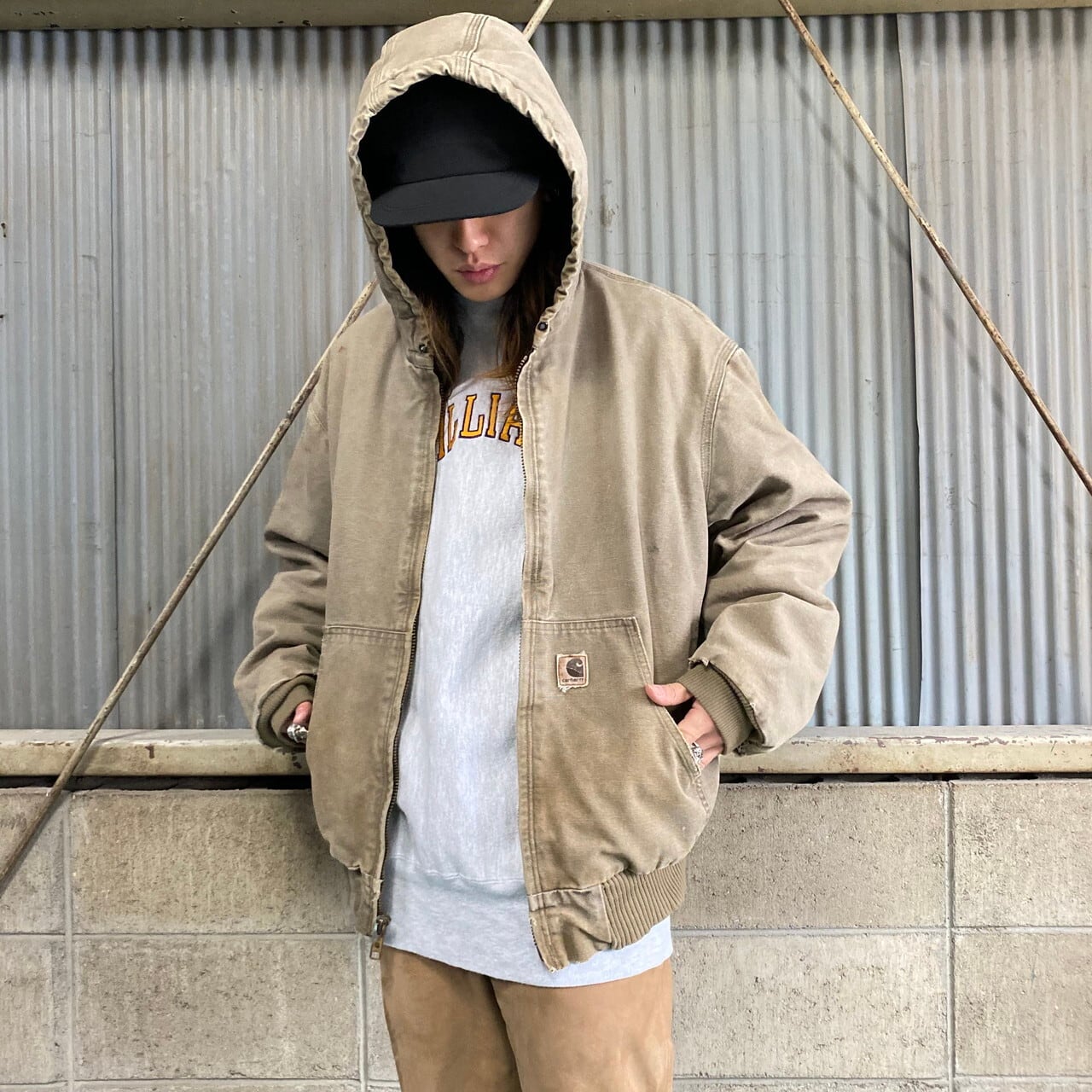 Carhartt アクティブジャケット 中綿キルティング