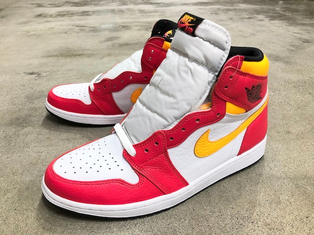 NIKE AIR JORDAN 1 RETRO HIGH OG (LT FUSION RED/BLACK-WHITE)