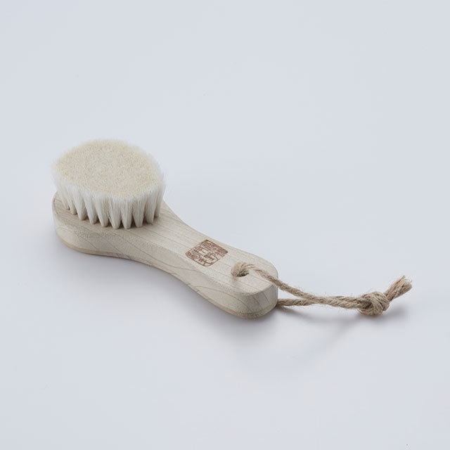 ボディブラシ 洗顔用 山羊毛　／　Body Brush　for face wash　 (goat hair)