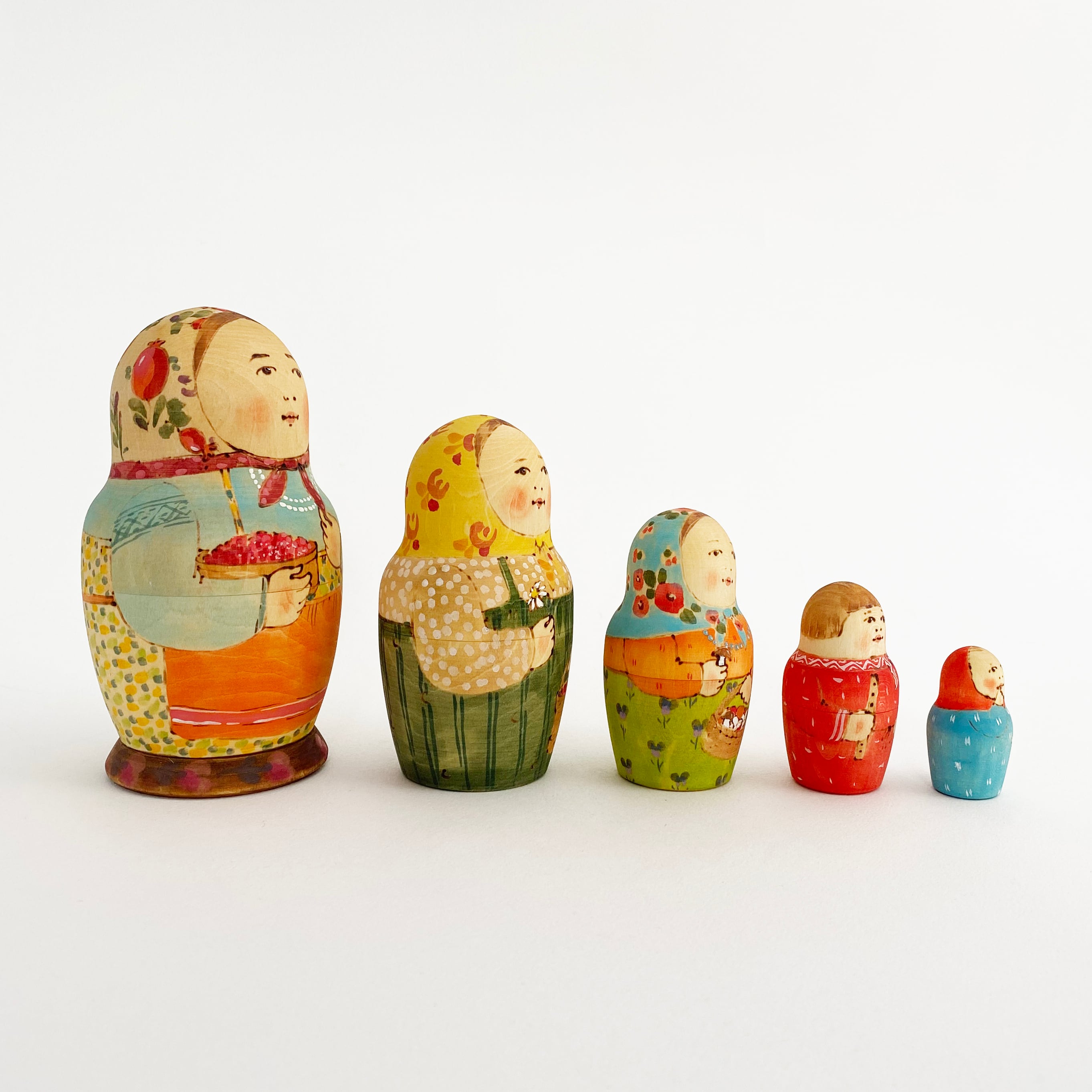 アーティスト・マトリョーシカ(マリヤ・ドミトリエワ作/野いちご5個組)