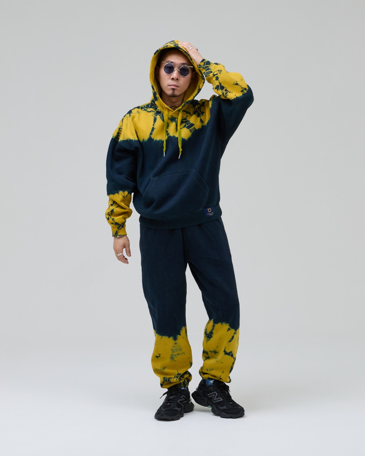 【数量限定 / セットアップ可】 裏起毛藍染めタイダイフーディー イナヅマ