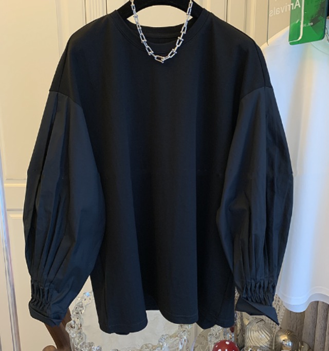 トップス カットソー レギュラー丈 長袖 レギュラー袖 ラウンドネック スリム プリーツ 大人可愛い シンプル カジュアル お洒落 大人女子 こなれ感 ラブリー キュート ルーズ 個性的 とろみ感 無地 春 秋 10代 20代 30代 女性用 OL 通勤 学生 通学 デート お出かけ 女子会 お泊まり 休日 アウトドア イベント リゾート 旅行 高原 ホテル レストラン ショッピング オルチャン コーデ 楽ちん モテ ギフト 安い インスタ映え 韓国風 S M L XL 2XL ゆったり 黒 白