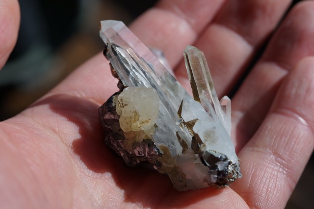 クォーツ/黄銅鉱/ガレナ Quartz/Chalcopyrite/Galena