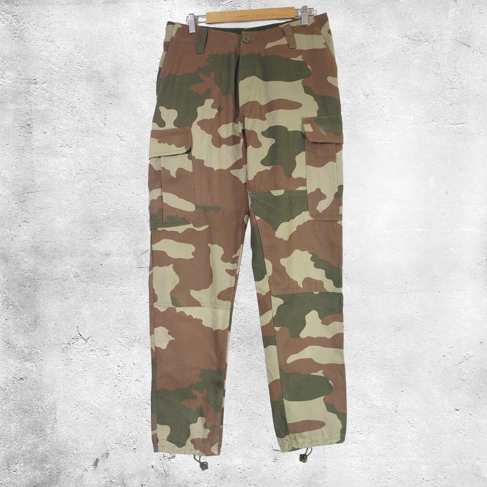 Swedish Army M-59 Cargo Pants スウェーデン軍 カーゴパンツ ベルト付き ユーロ ミリタリー 軍パン C50 Swedish Army M-59 Cargo Pants スウェーデン軍 カーゴパンツ ベルト