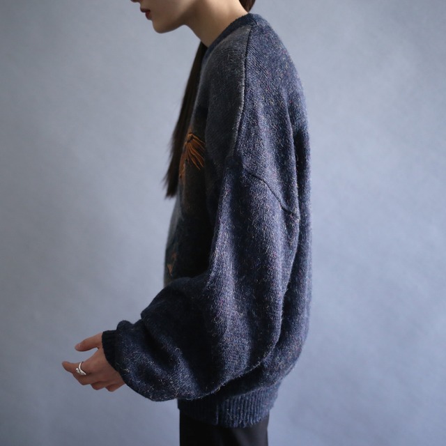 "鷹×庭園" embroidery loose silhouette design knit sweater