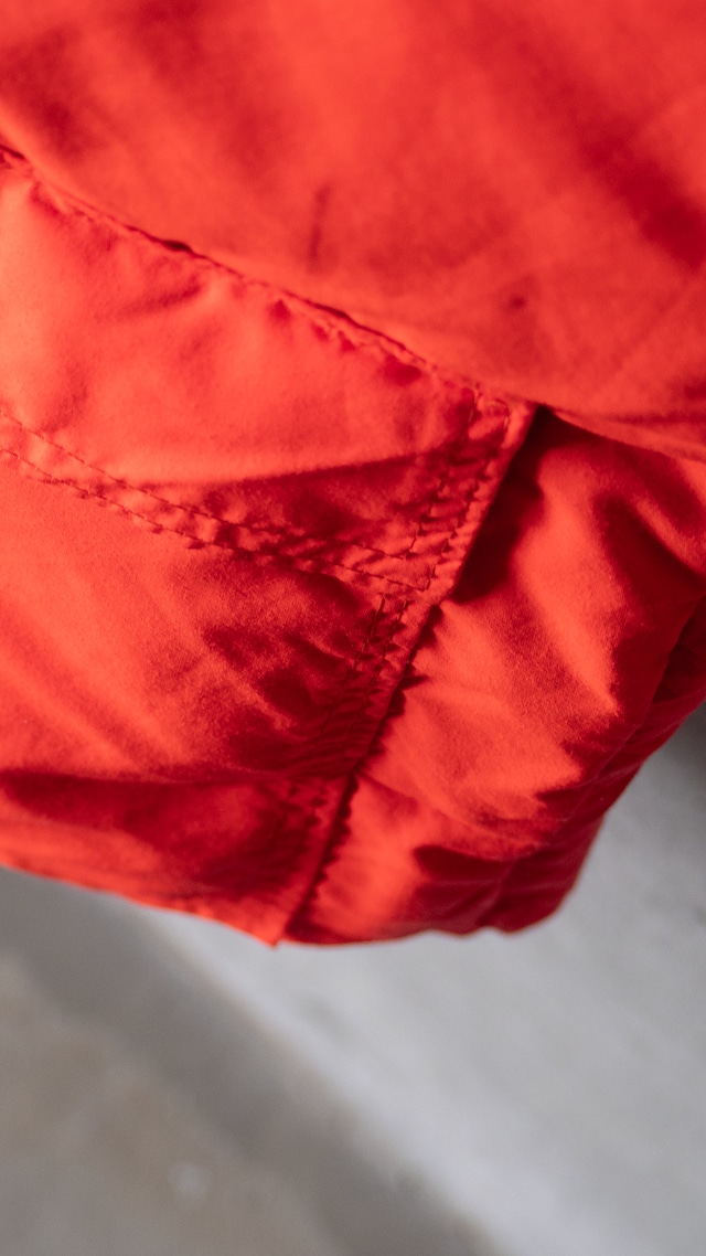 "Frost Line" '80s vintage Reversible padded vest